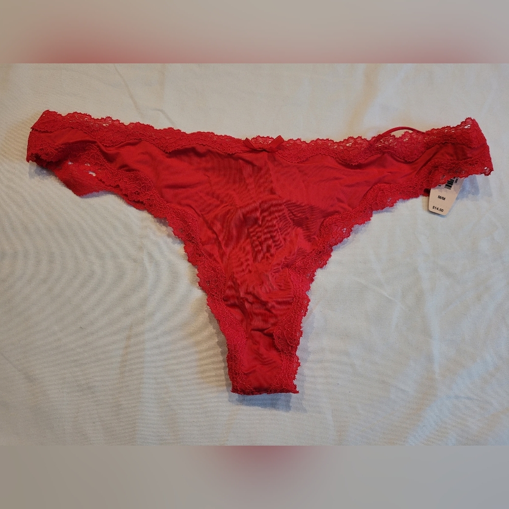 Victoria's Secret Medium Underwear NWT